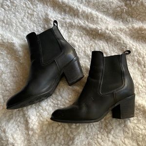 Thursday Heeled Chelsea Boots